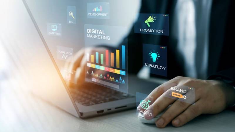 商丘小程序开发：Hotwire和Stimulus如何通过最少的自定义 JavaScript 提供互动性？